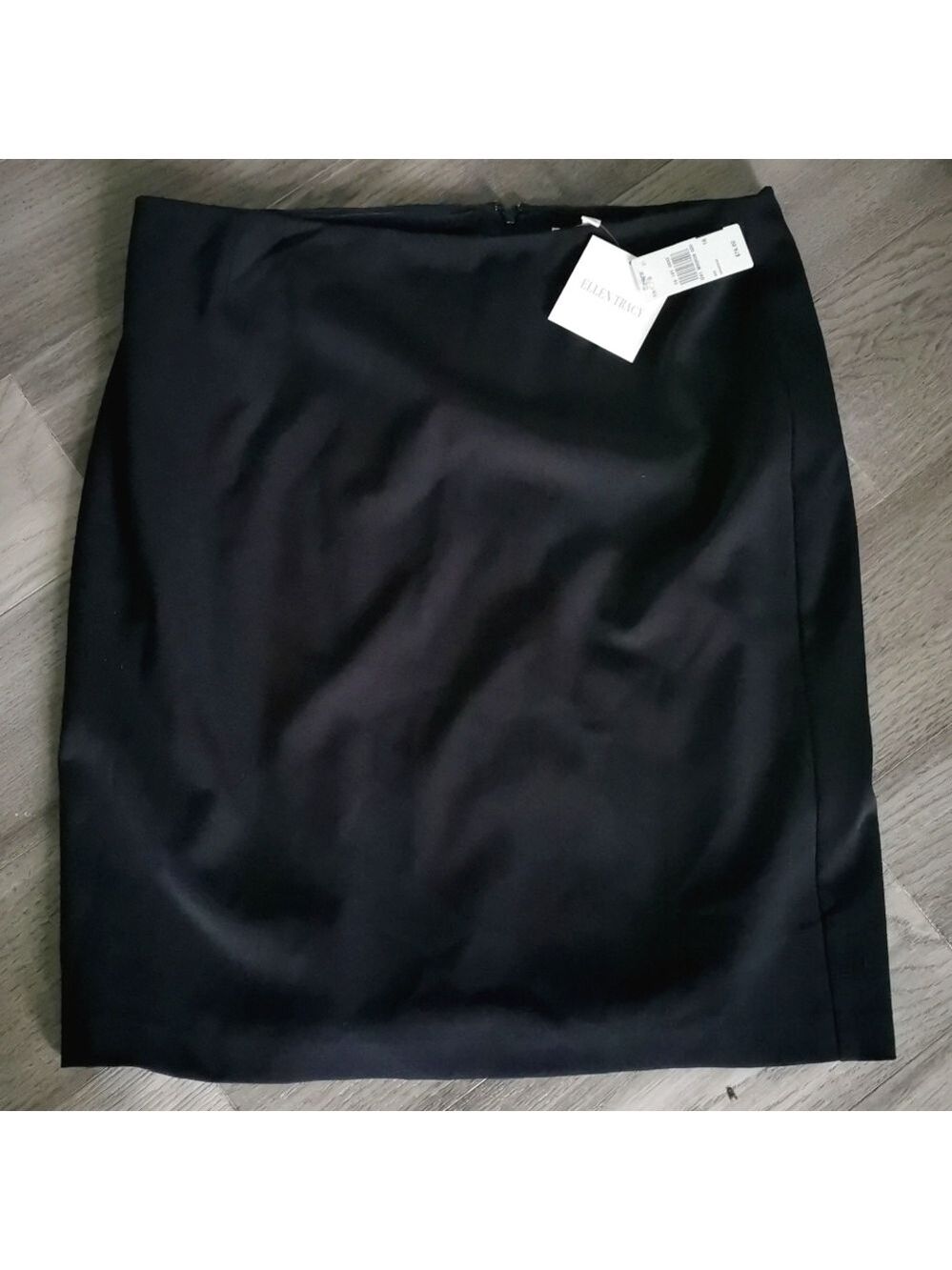 NWT Ellen Tracy careerwear officeblack pencil skirt. Size 16